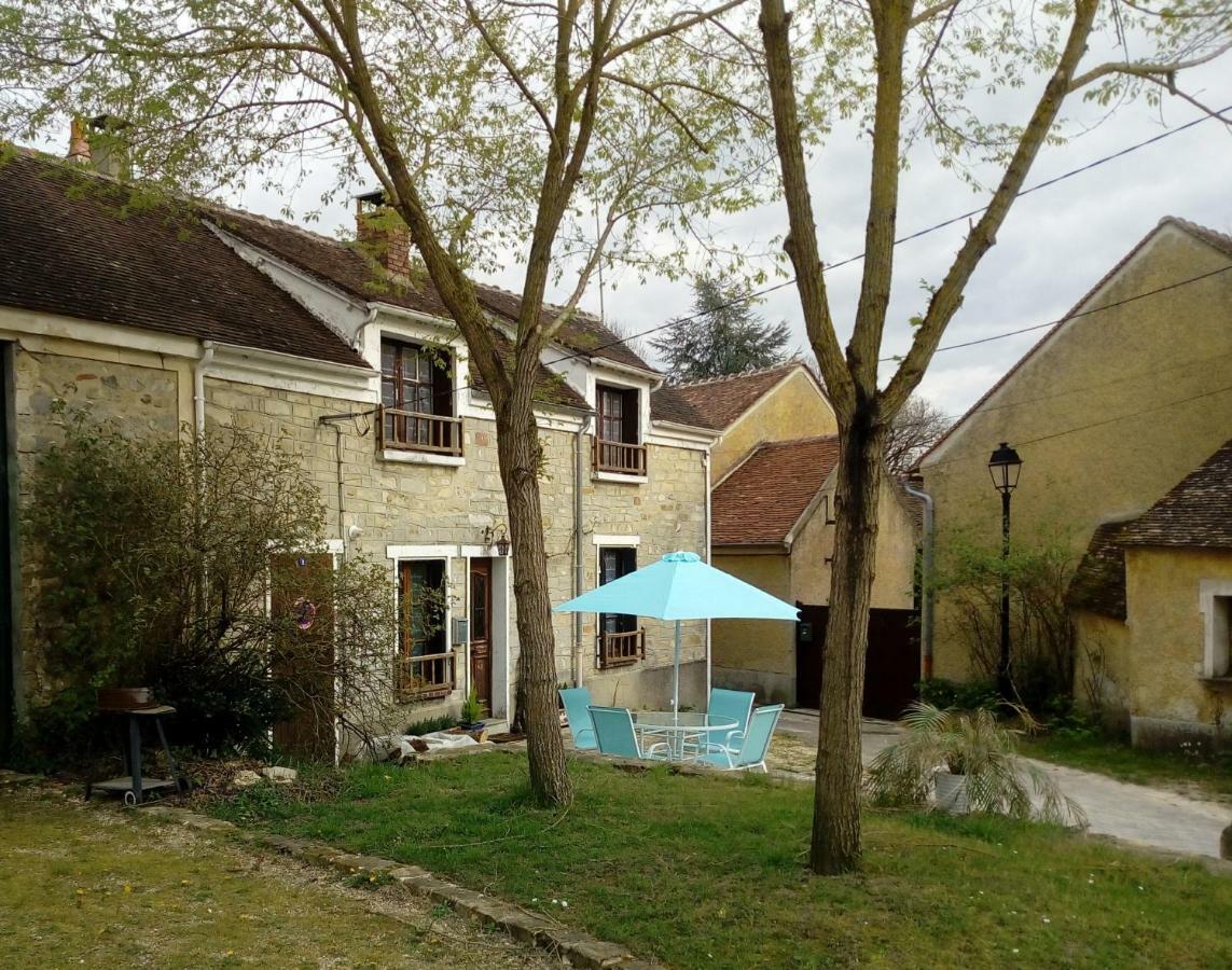 Charmante Maison A Recloses Exterior photo